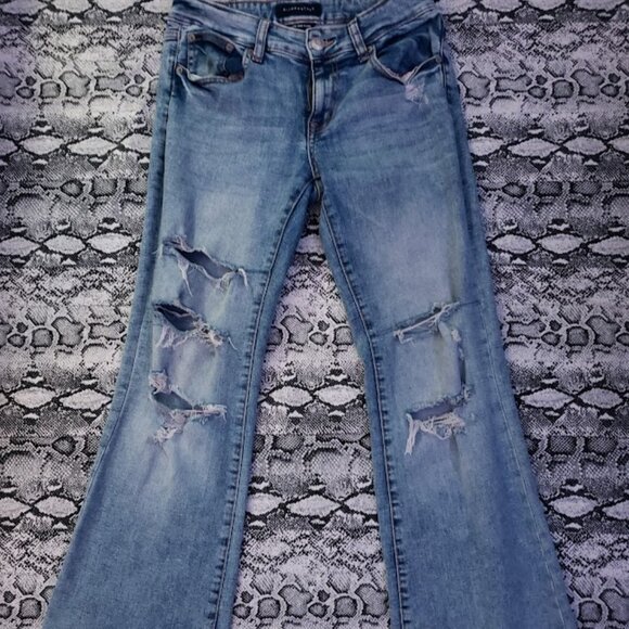 Low rise ripped flared jeans - Picture 1 of 2